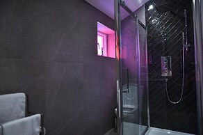 Victoria Colonnade ApartHotel