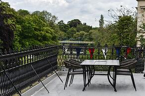 Victoria Colonnade ApartHotel