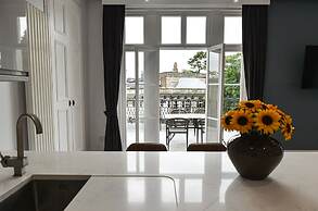 Victoria Colonnade ApartHotel