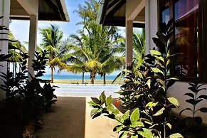 Asante Sana Beachfront Hotel
