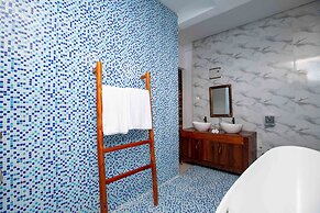 Asante Sana Beachfront Hotel