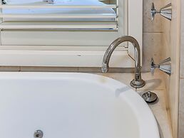 Salt Private Apartments