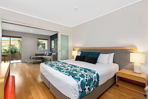 Pepper in Salt Apartments