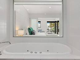 Pepper in Salt Apartments