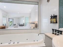 Pepper in Salt Apartments