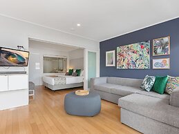 Pepper in Salt Apartments