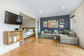 Pepper in Salt Apartments