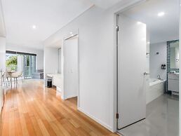 Pepper in Salt Apartments