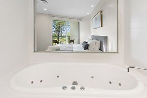 Pepper in Salt Apartments