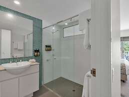 Pepper in Salt Apartments