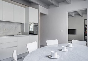 Acquario Genova12 300mt From Sea Centre