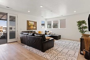 Cloud 9 at Desert Color by RedAwning