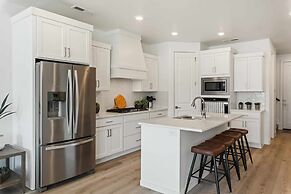 Cloud 9 at Desert Color by RedAwning