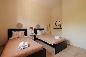 Central Apartments by Konnect, Ipsos
