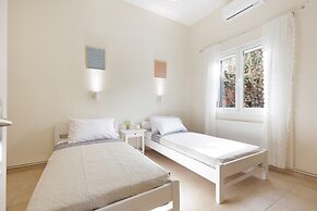 Central Apartments by Konnect, Ipsos