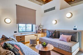 Capital Luxury Suites