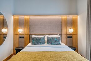 Capital Luxury Suites