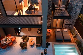 Capital Luxury Suites