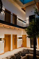 Capital Luxury Suites