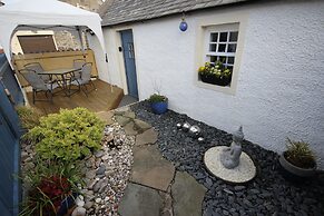 Zen Cottage, Seatown, Cullen