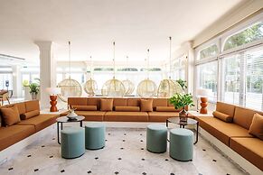 Brown Beach Chalkida Kosher Resort, a member of Brown Hotels