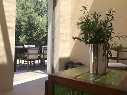 Casa Dell Arco in Nard