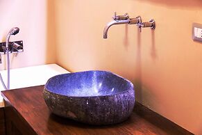 Casa Dell Arco in Nard