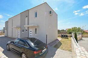 Sunny apartment with a Private Pool