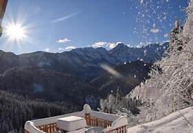 Shepperd Miha's House Private Ski Area
