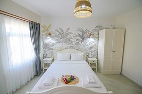 Lutro Otel
