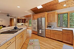 Glaze Meadow 376 3 Bedroom Home by RedAwning