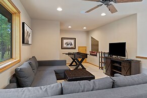 Glaze Meadow 376 3 Bedroom Home by RedAwning