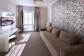 APLEND Hotel Lujza Major