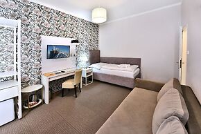 APLEND Hotel Lujza Major