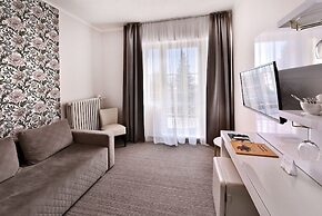 APLEND Hotel Lujza Major