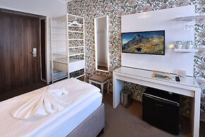 APLEND Hotel Lujza Major