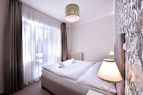 APLEND Hotel Lujza Major