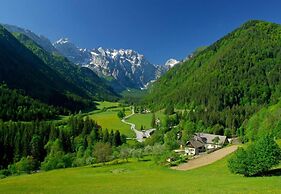 Alpine Dream Chalet With Private Ski Lift