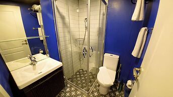Think Hotel
