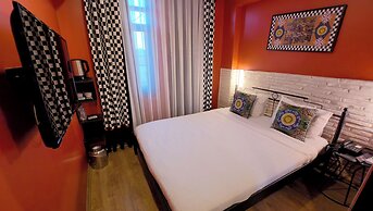 Think Hotel