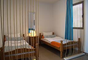 Yeshill Apart & Studio