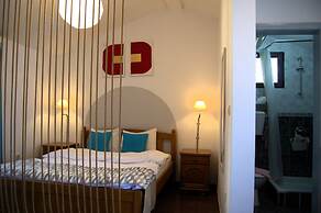 Yeshill Apart & Studio