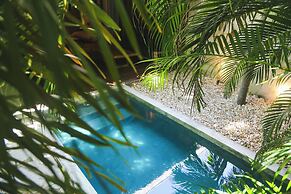 Makena Hotel