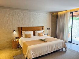 Makena Hotel
