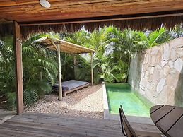 Makena Hotel