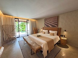 Makena Hotel