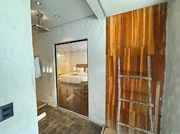Makena Hotel