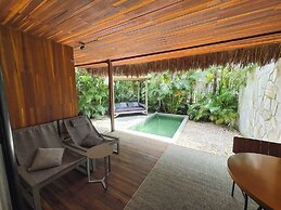 Makena Hotel