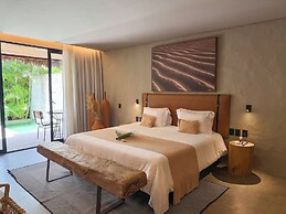 Makena Hotel