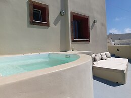 Diva Santorini Luxury Villa